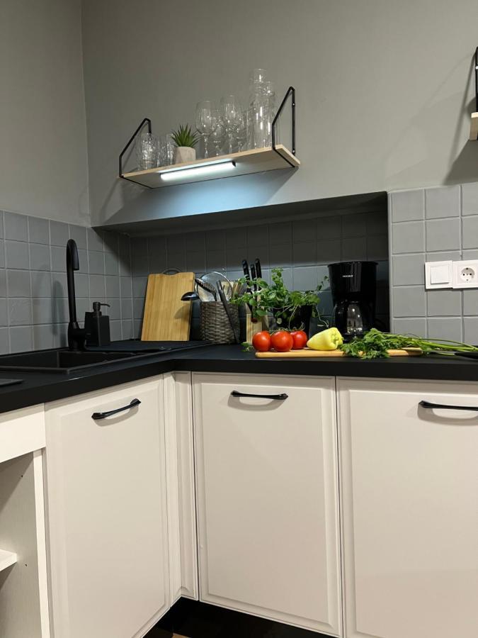 Cinderella Apartment With Free Parking 普拉 外观 照片