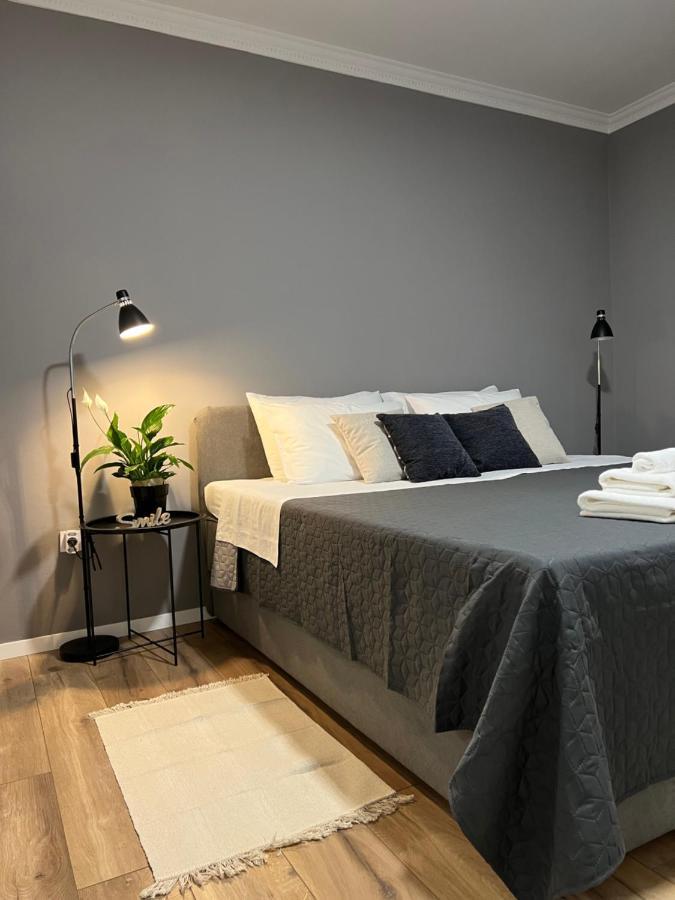 Cinderella Apartment With Free Parking 普拉 外观 照片